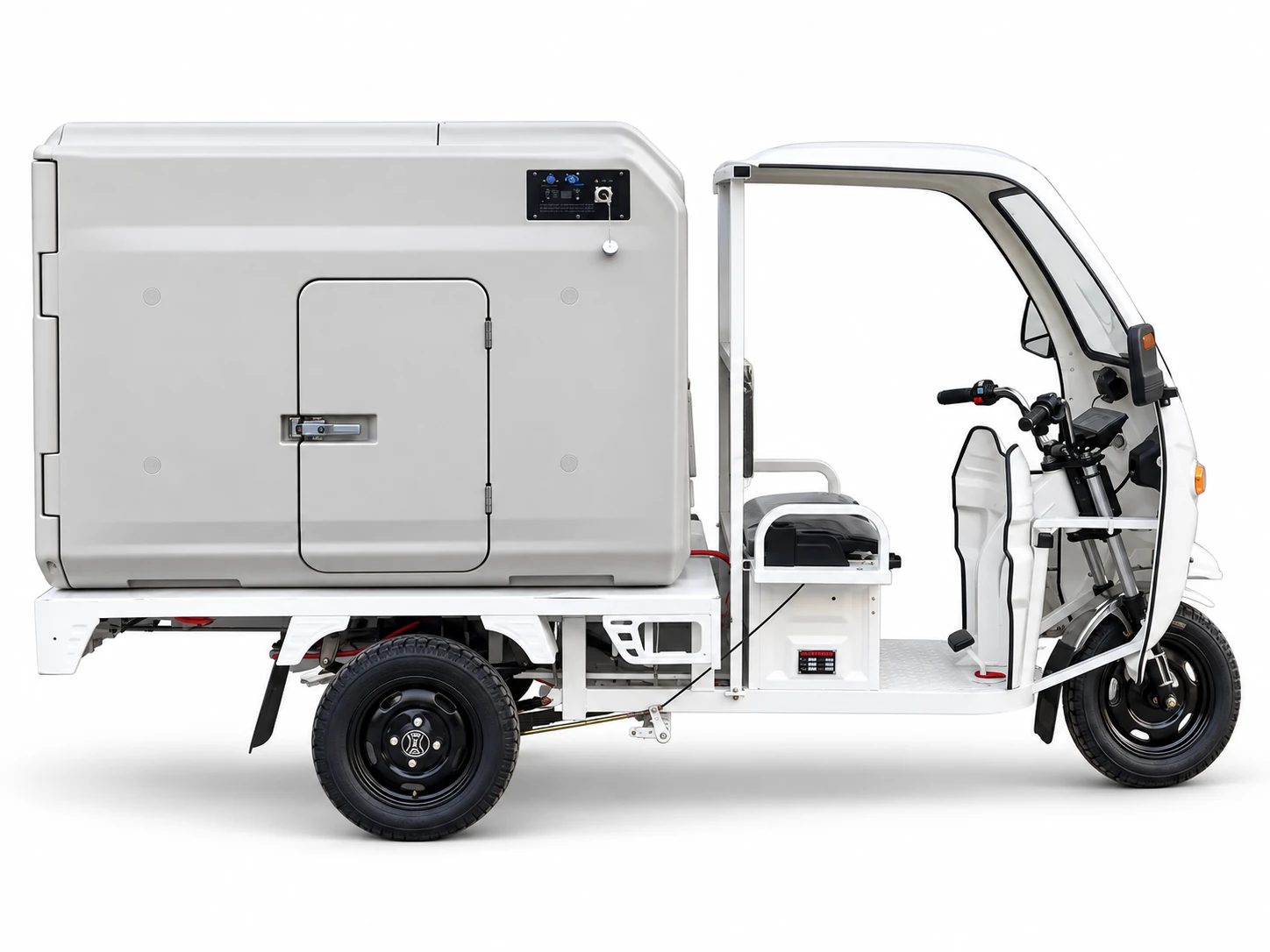 Refrigerated Electric Cargo Tricycle — Refrigeration controls